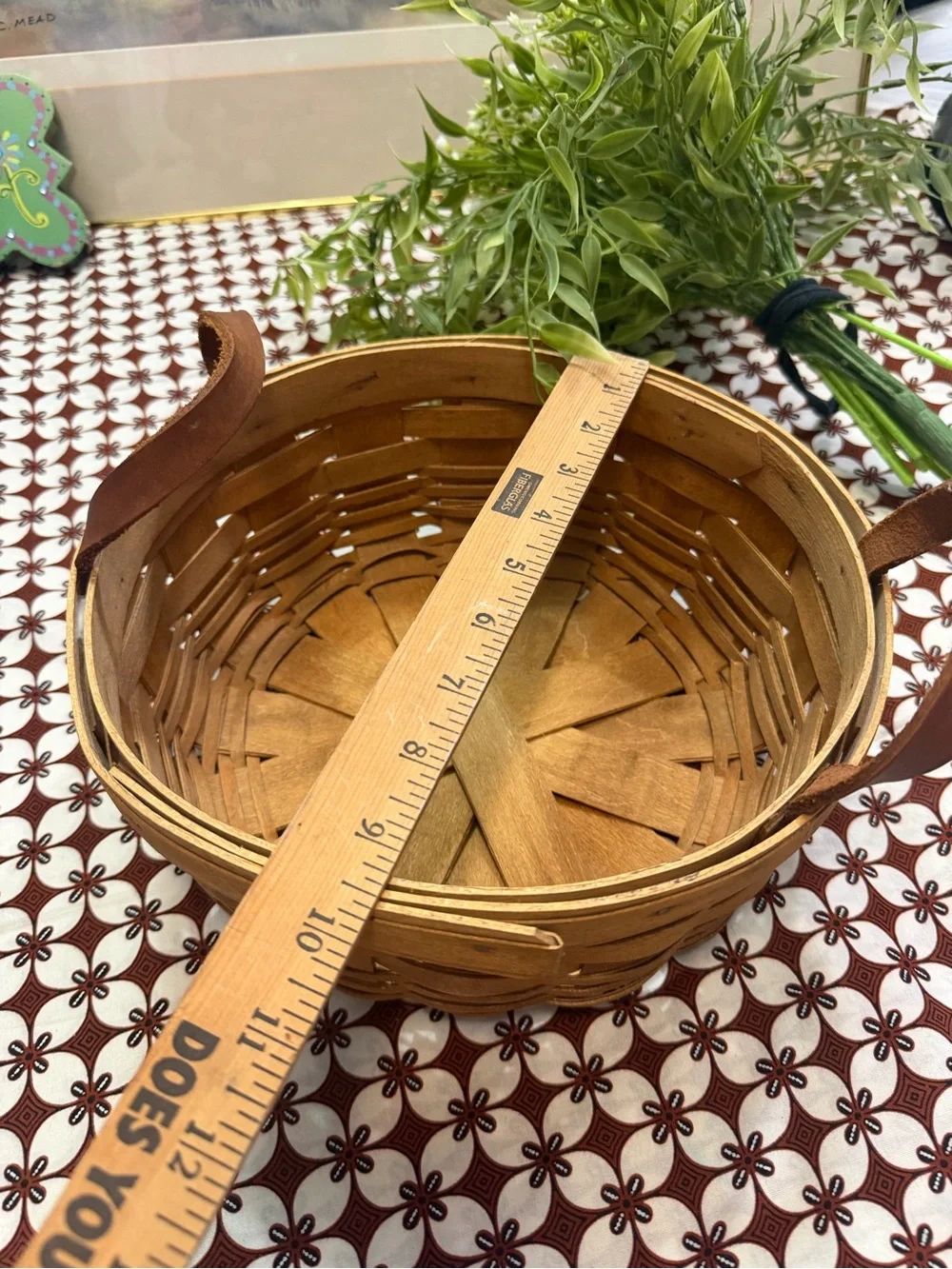 Longaberger 19 century round Basket with Leather Handles